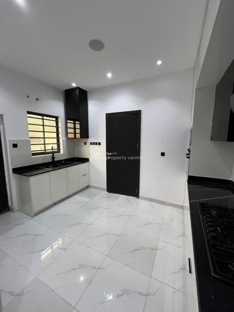 Luxurious Apartment with 24/7 Security & More, Lekki Phase 1, Lekki, Lagos, Flat / Apartment for Sale