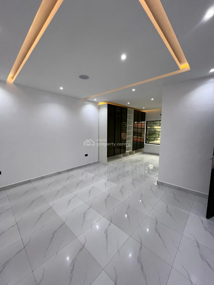 Luxurious Apartment with 24/7 Security & More, Lekki Phase 1, Lekki, Lagos, Flat / Apartment for Sale