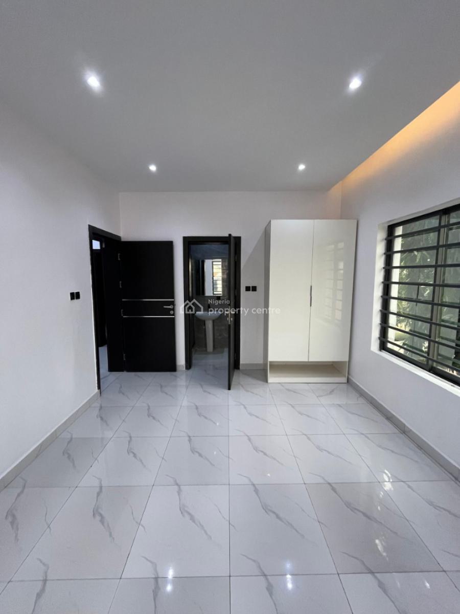 Luxurious Apartment with 24/7 Security & More, Lekki Phase 1, Lekki, Lagos, Flat / Apartment for Sale