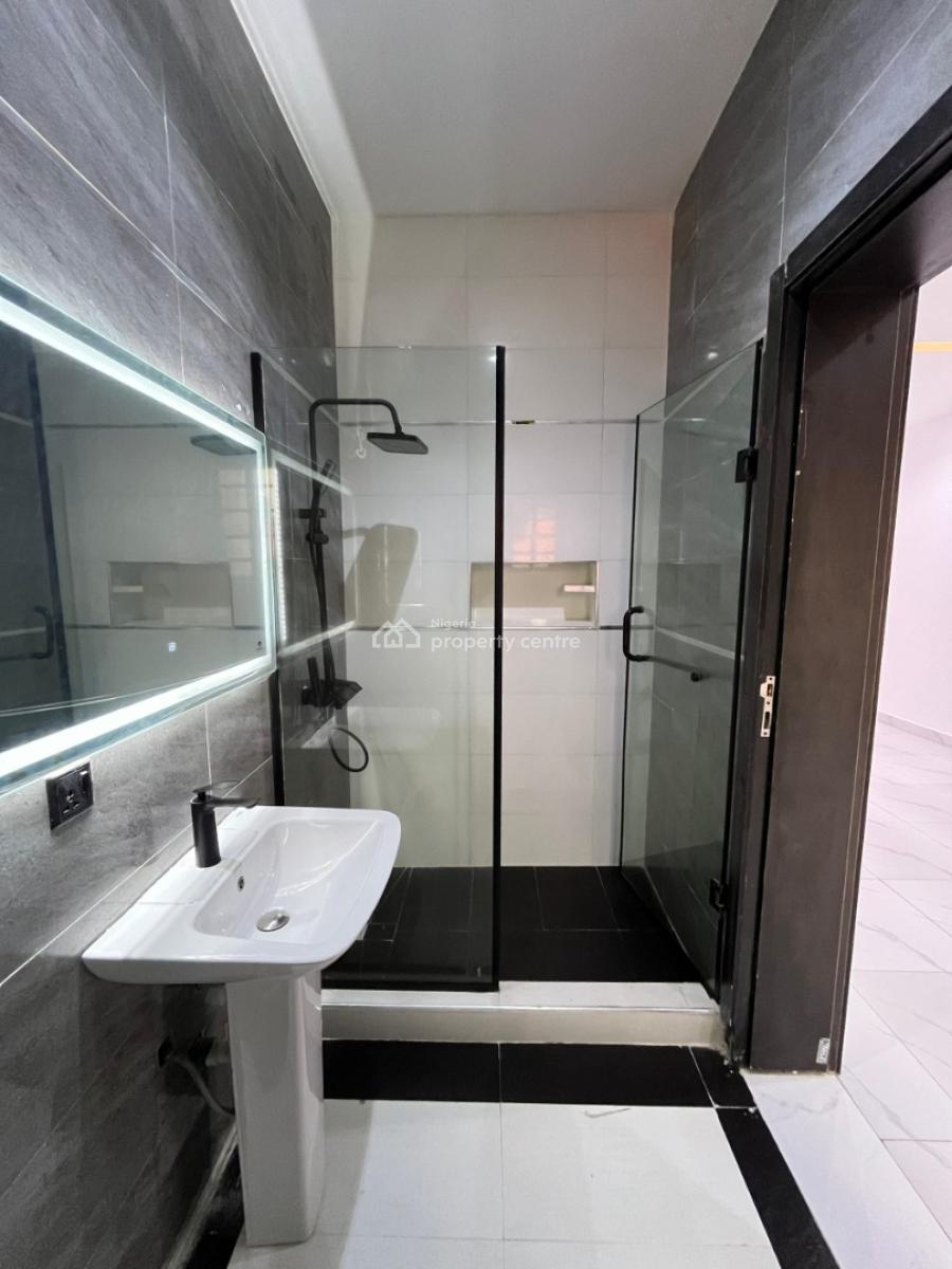 Luxurious Apartment with 24/7 Security & More, Lekki Phase 1, Lekki, Lagos, Flat / Apartment for Sale