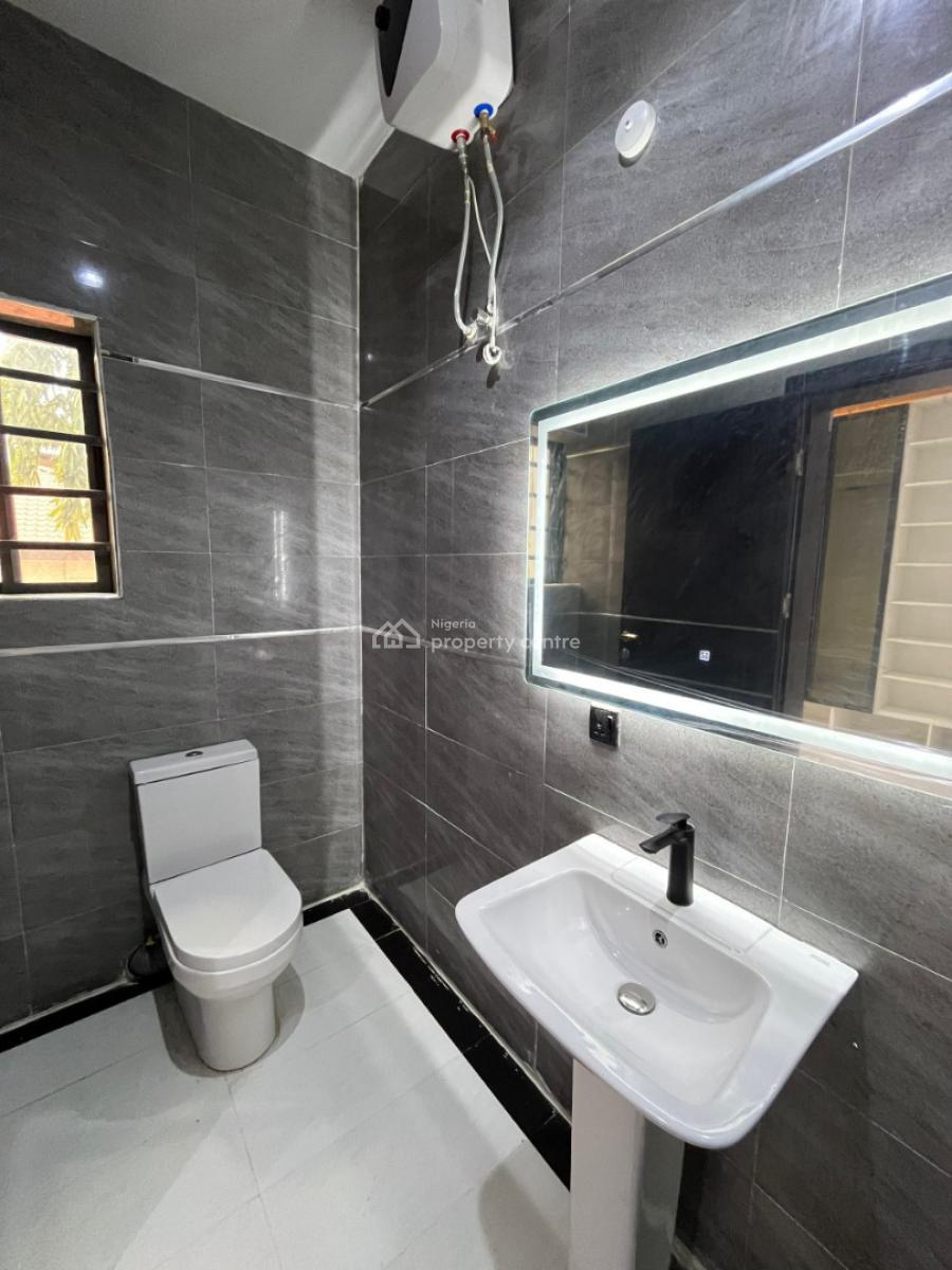 Luxurious Apartment with 24/7 Security & More, Lekki Phase 1, Lekki, Lagos, Flat / Apartment for Sale