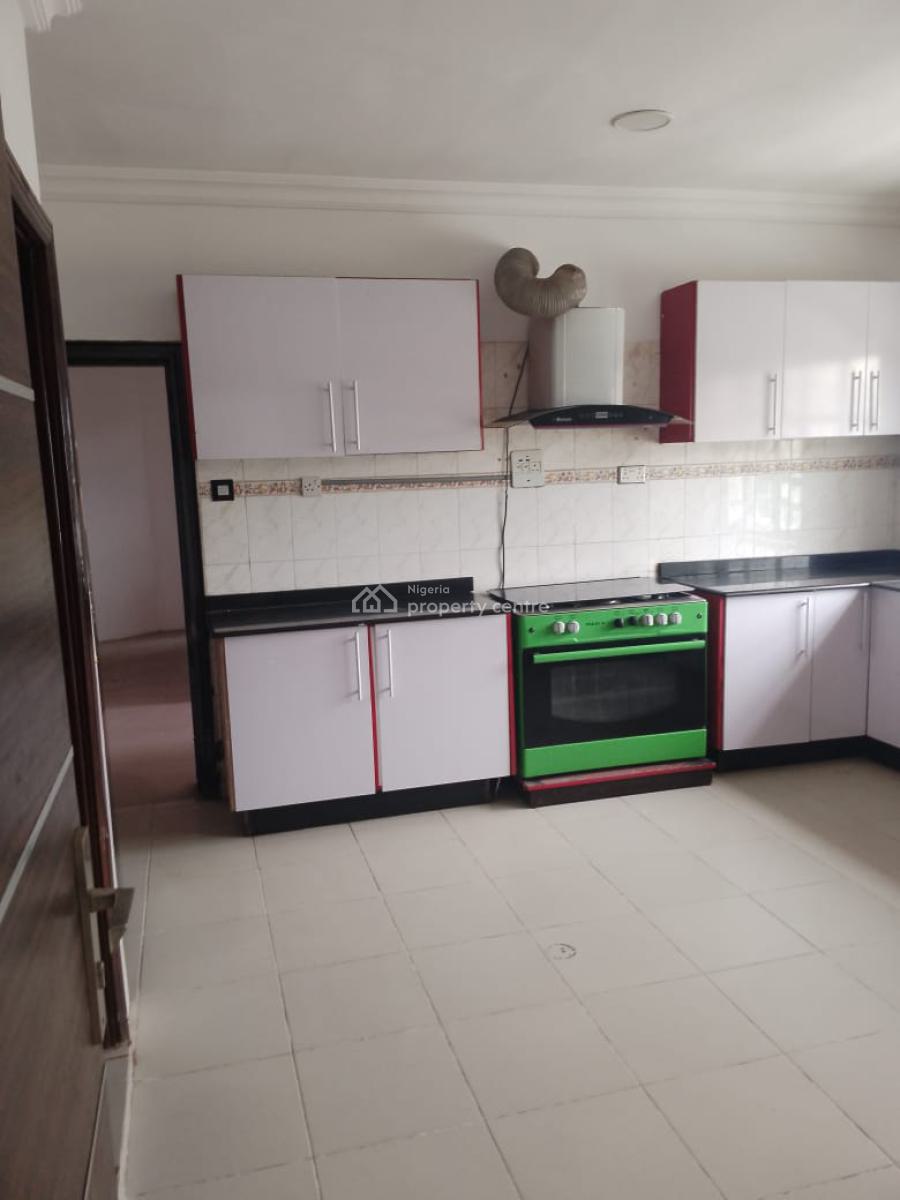 Two (2) Bedroom Flat with 24hrs Power + Bq + Pool + Gym, Old Ikoyi, Ikoyi, Lagos, Flat / Apartment for Rent
