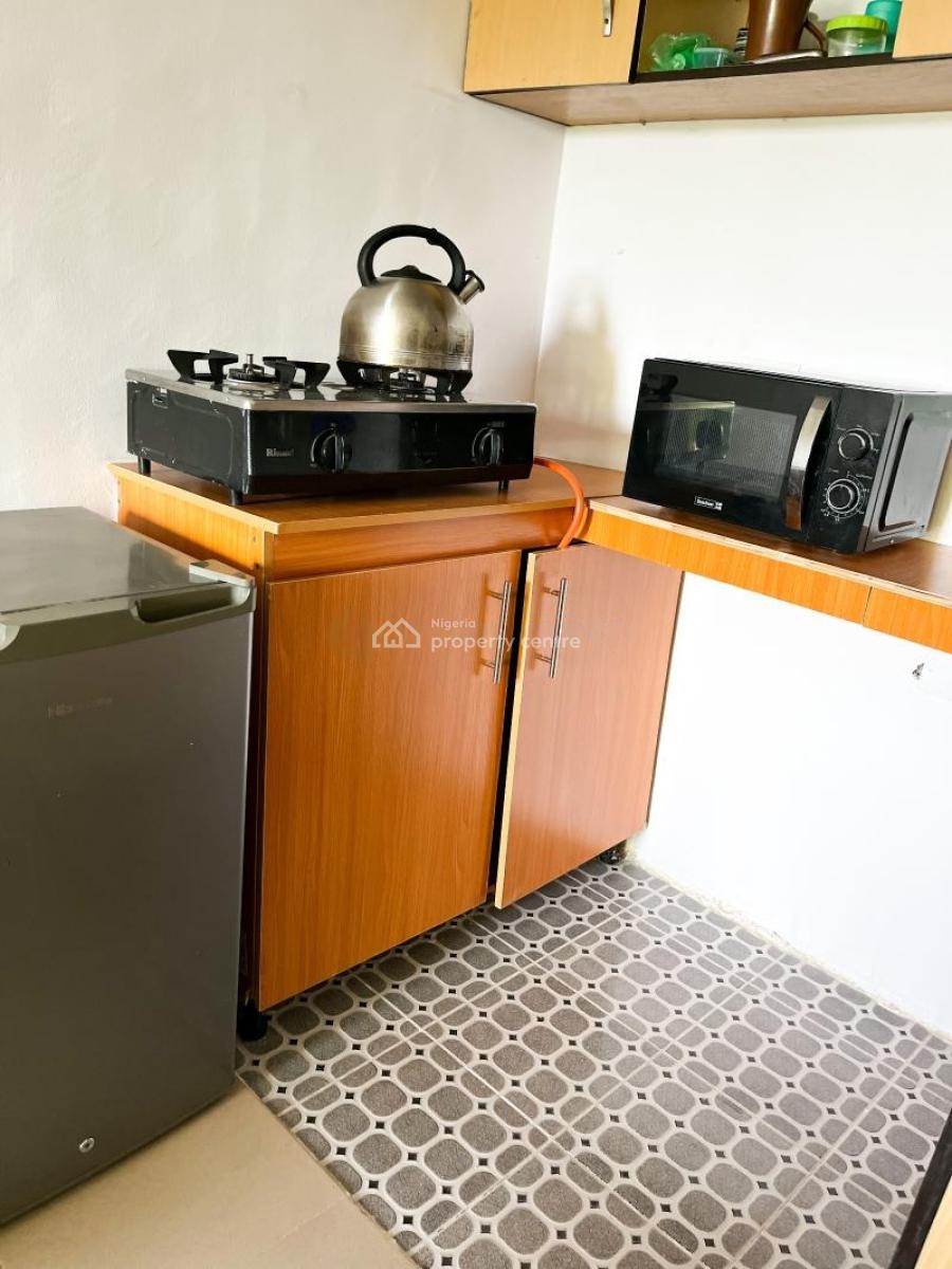 Nicely Furnished 1 Bedroom Apartment, Ajah, Lagos, Flat / Apartment Short Let