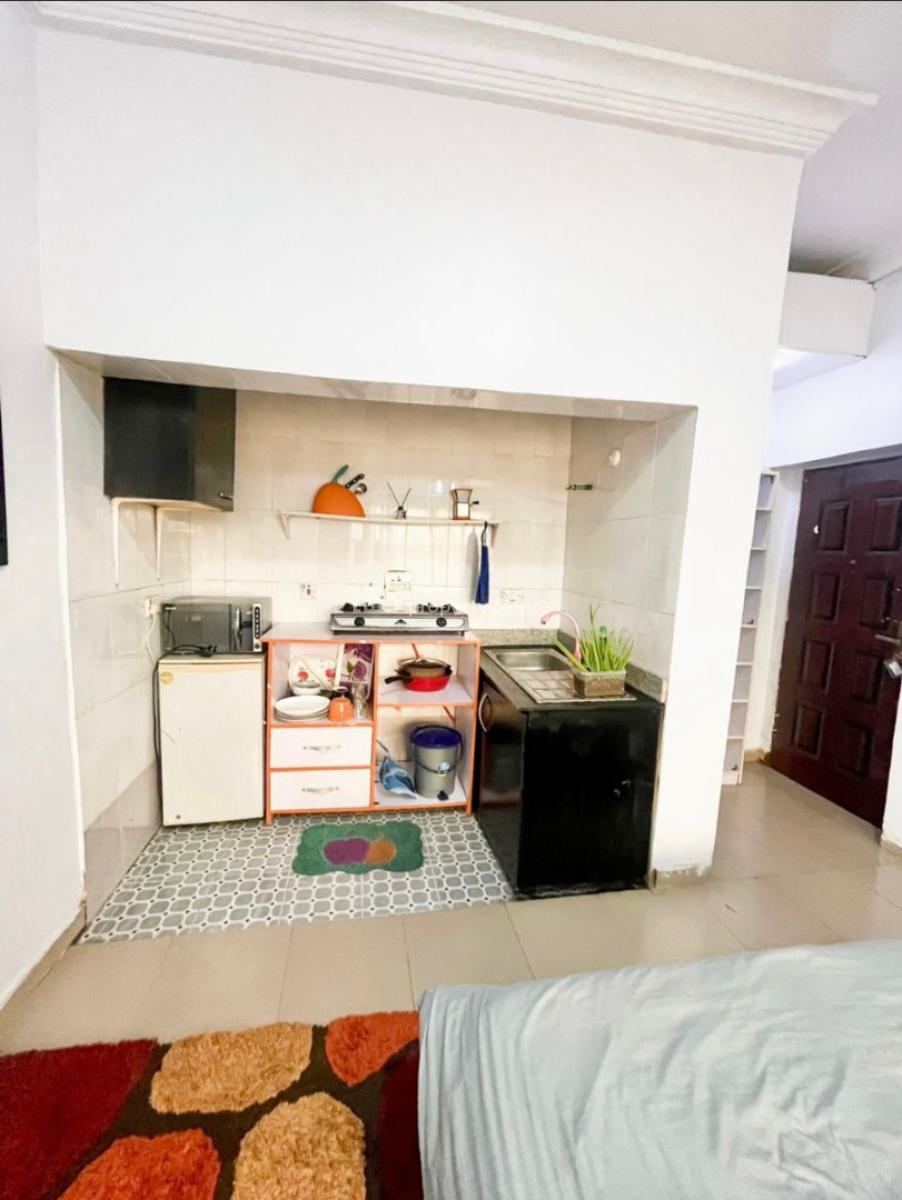 Nicely Furnished Studio Apartment, Ajah, Lagos, Flat / Apartment Short Let