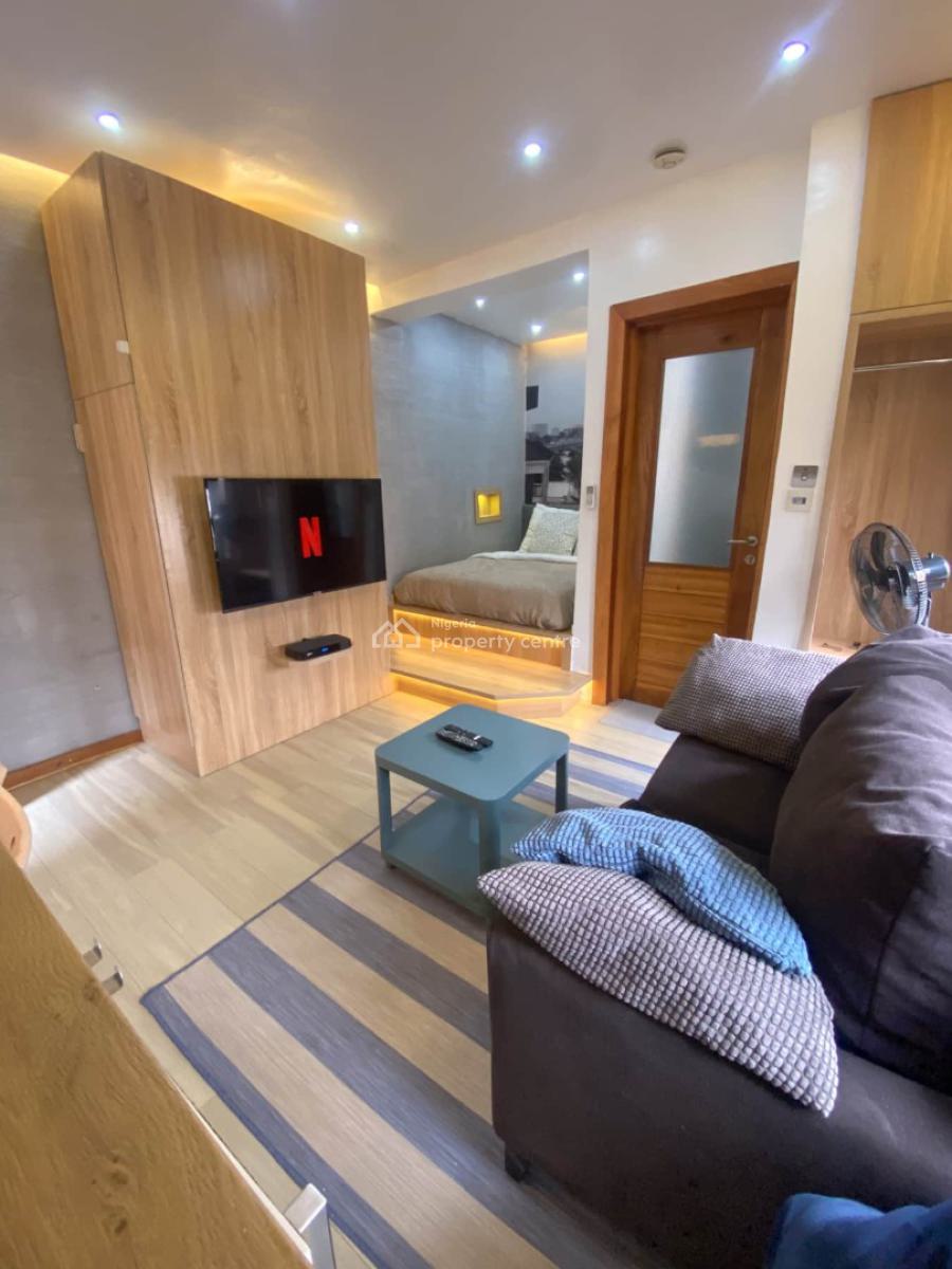 Nicely Furnished Studio Apartment, Lekki Phase 1, Lekki, Lagos, Flat / Apartment Short Let