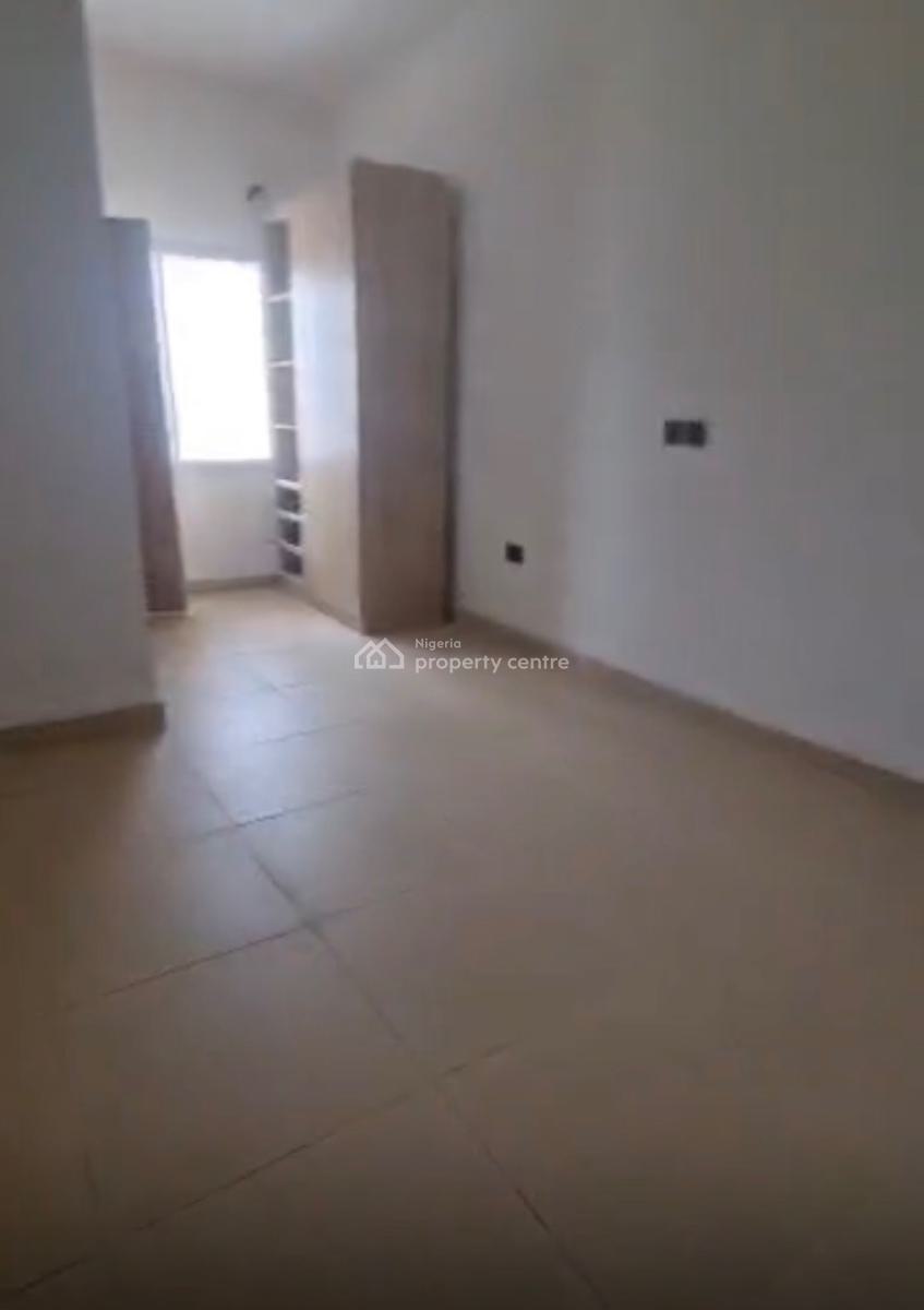 Miniflat, Mobil Road, Ilaje, Ajah, Lagos, Mini Flat (room and Parlour) for Rent
