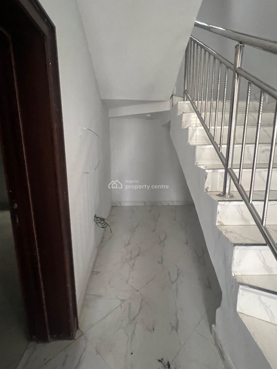 Modern 5 Bedrooms Fully Detached House with En-suite Bedrooms + Bq, Gra Phase 2, Magodo, Lagos, Detached Duplex for Sale