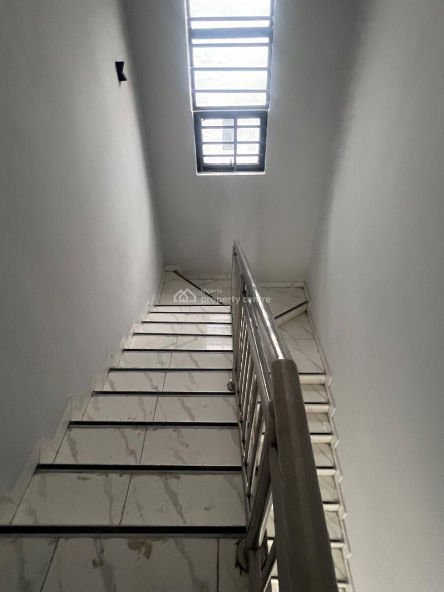 Modern 5 Bedrooms Fully Detached House with En-suite Bedrooms + Bq, Gra Phase 2, Magodo, Lagos, Detached Duplex for Sale