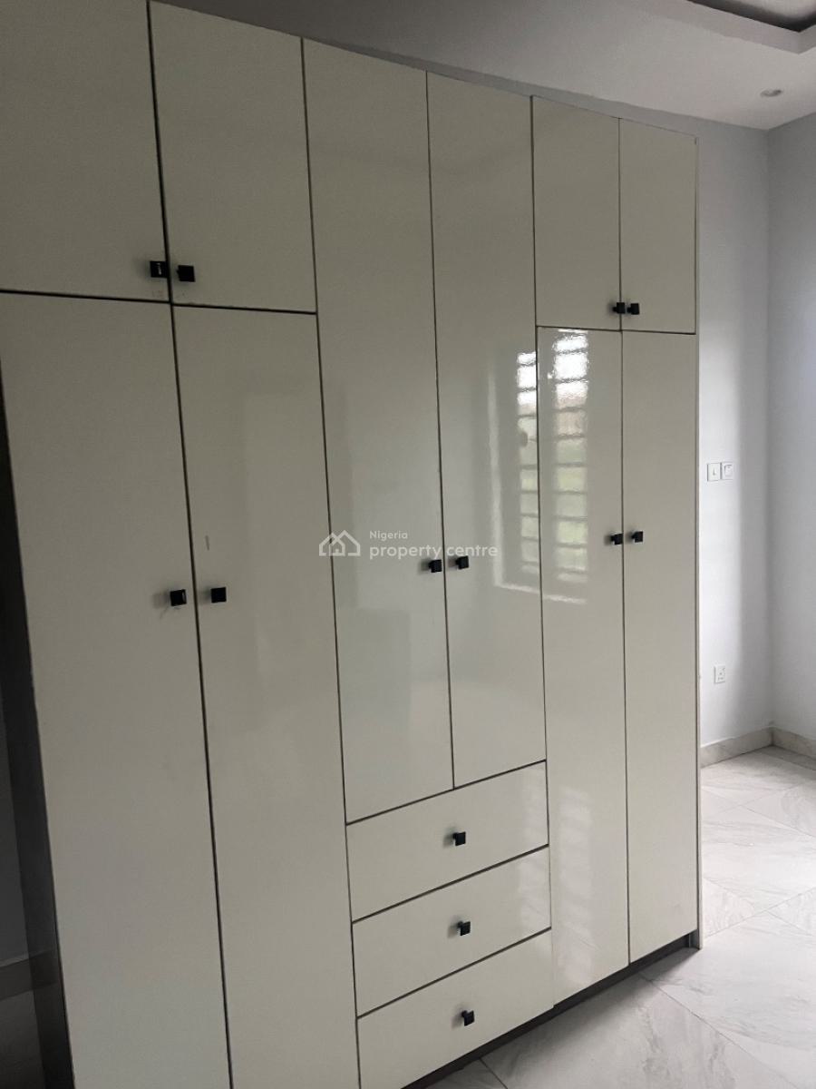 Modern 5 Bedrooms Fully Detached House with En-suite Bedrooms + Bq, Gra Phase 2, Magodo, Lagos, Detached Duplex for Sale