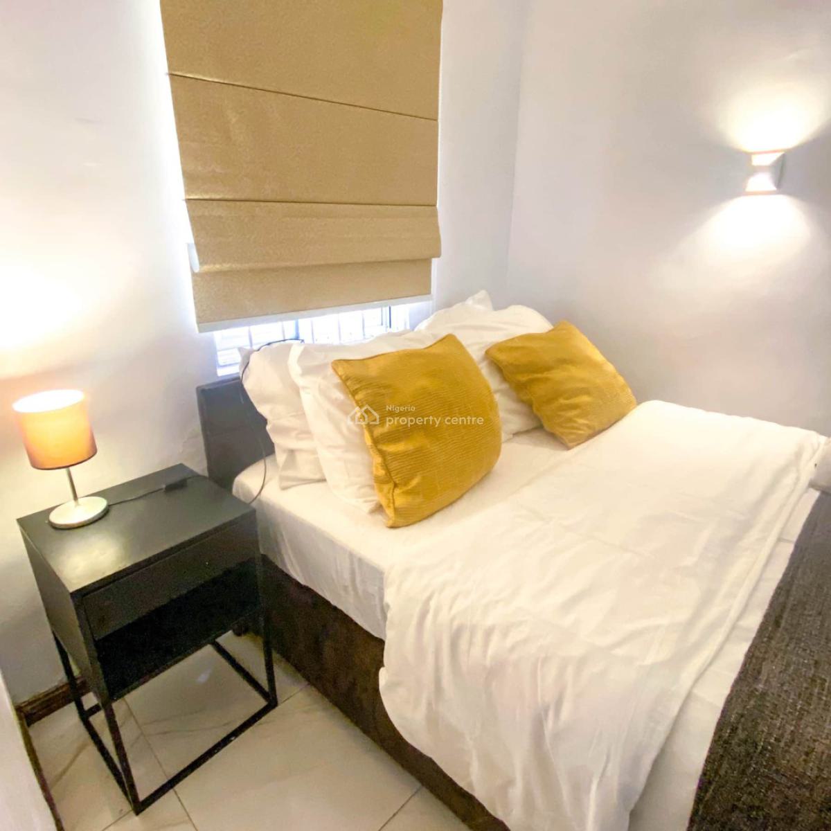 Nicely Furnished 1 Bedroom Apartment, Lekki Phase 1, Lekki, Lagos, Flat / Apartment Short Let