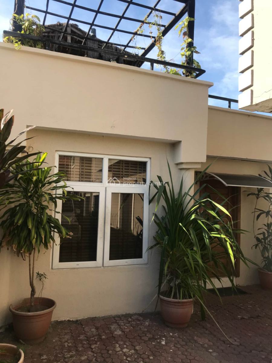 Nicely Furnished 1 Bedroom Apartment, Lekki Phase 1, Lekki, Lagos, Flat / Apartment Short Let