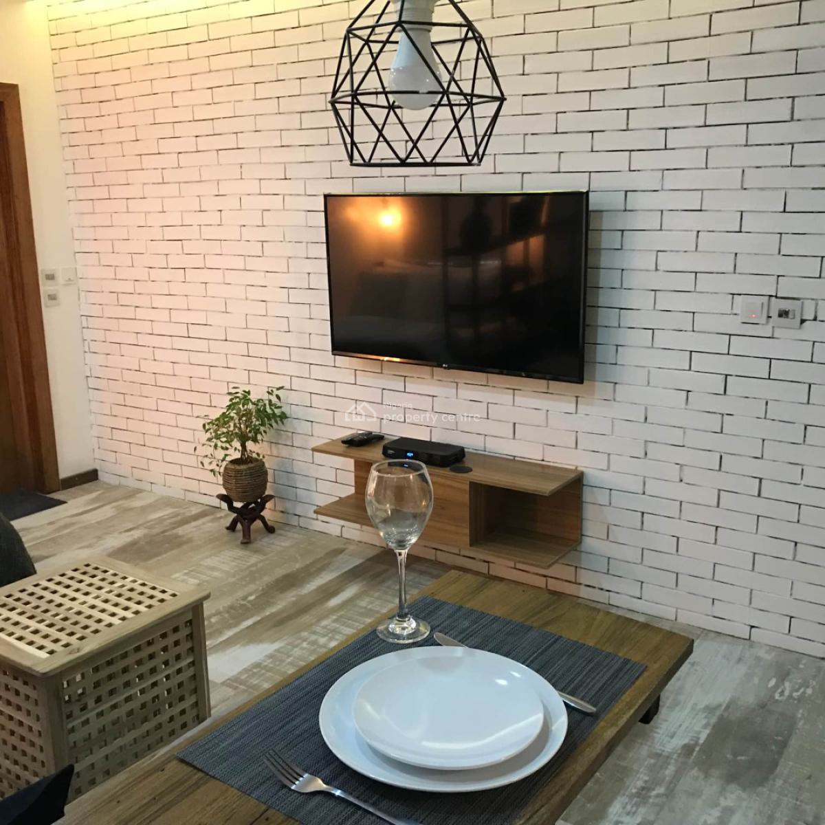 Nicely Furnished Studio Apartment, Lekki Phase 1, Lekki, Lagos, Flat / Apartment Short Let