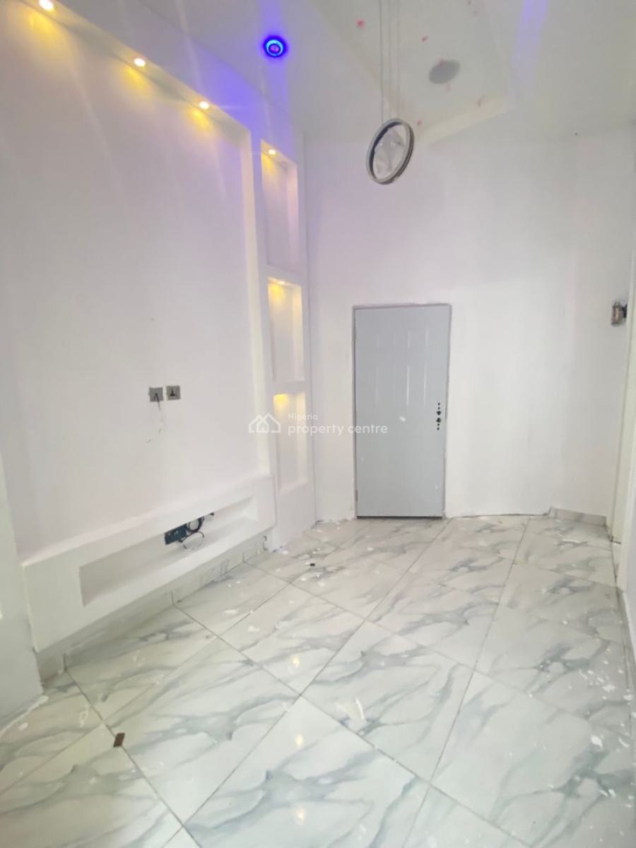 Self Contain + Mini Parlor, Oral Estate, Lekki Expressway, Lekki, Lagos, Flat / Apartment for Rent