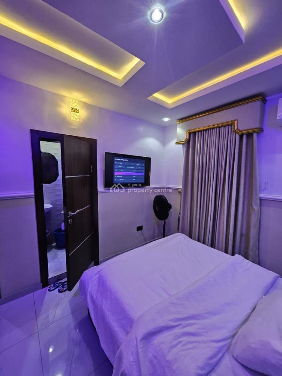 3 Bedrooms Apartment, Abesan Estate, Ipaja, Lagos, Flat / Apartment Short Let
