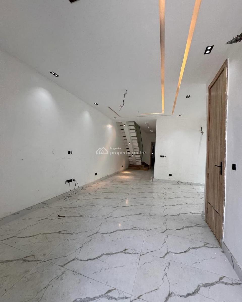 𝐁𝐄𝐀𝐔𝐓𝐈𝐅𝐔𝐋 4 𝐁𝐄𝐃𝐑𝐎𝐎𝐌 𝐒𝐄𝐌𝐈 𝐃𝐄𝐓𝐀𝐂𝐇𝐄𝐃, Chevron, Lekki, Lekki Phase 2, Lekki, Lagos, Semi-detached Duplex for Rent