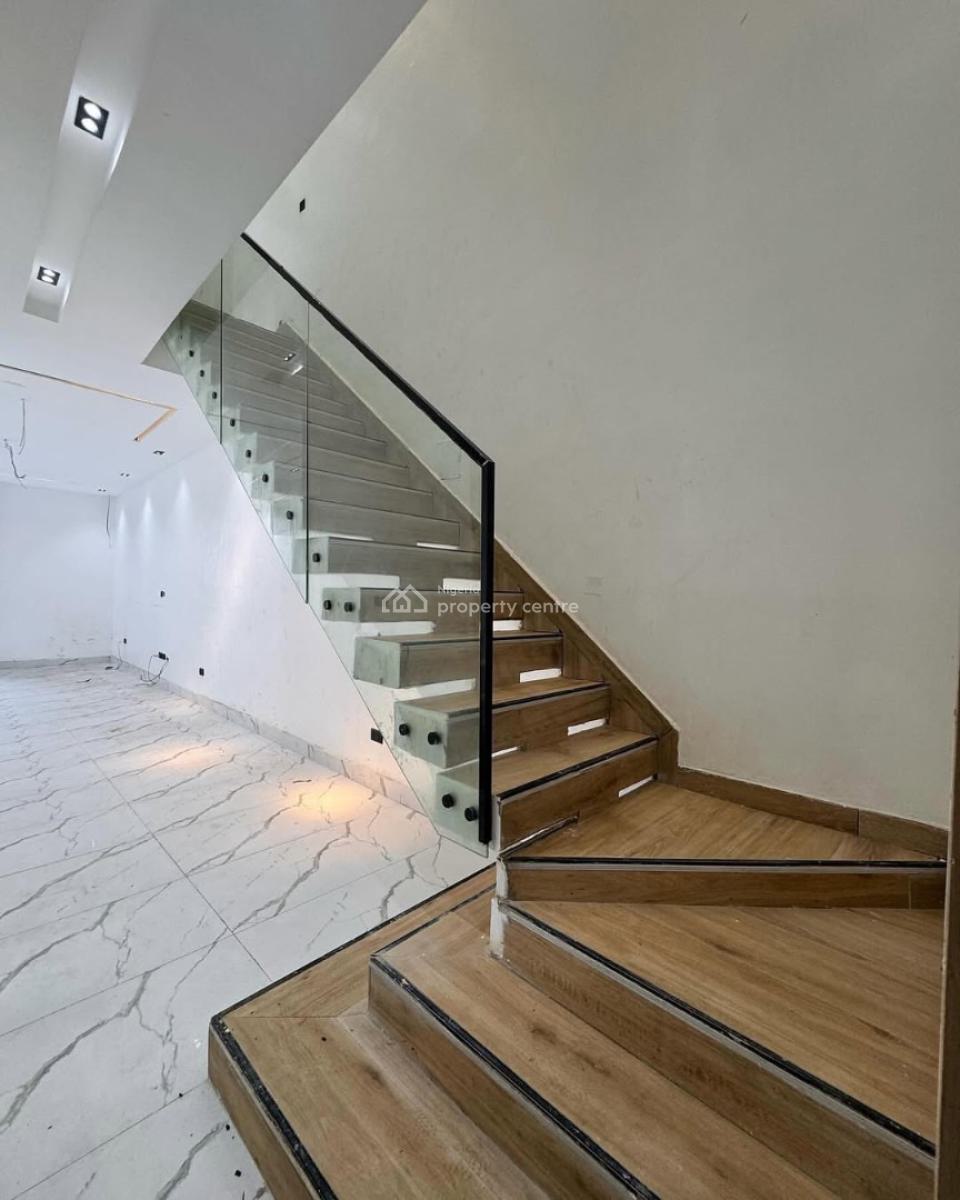 𝐁𝐄𝐀𝐔𝐓𝐈𝐅𝐔𝐋 4 𝐁𝐄𝐃𝐑𝐎𝐎𝐌 𝐒𝐄𝐌𝐈 𝐃𝐄𝐓𝐀𝐂𝐇𝐄𝐃, Chevron, Lekki, Lekki Phase 2, Lekki, Lagos, Semi-detached Duplex for Rent