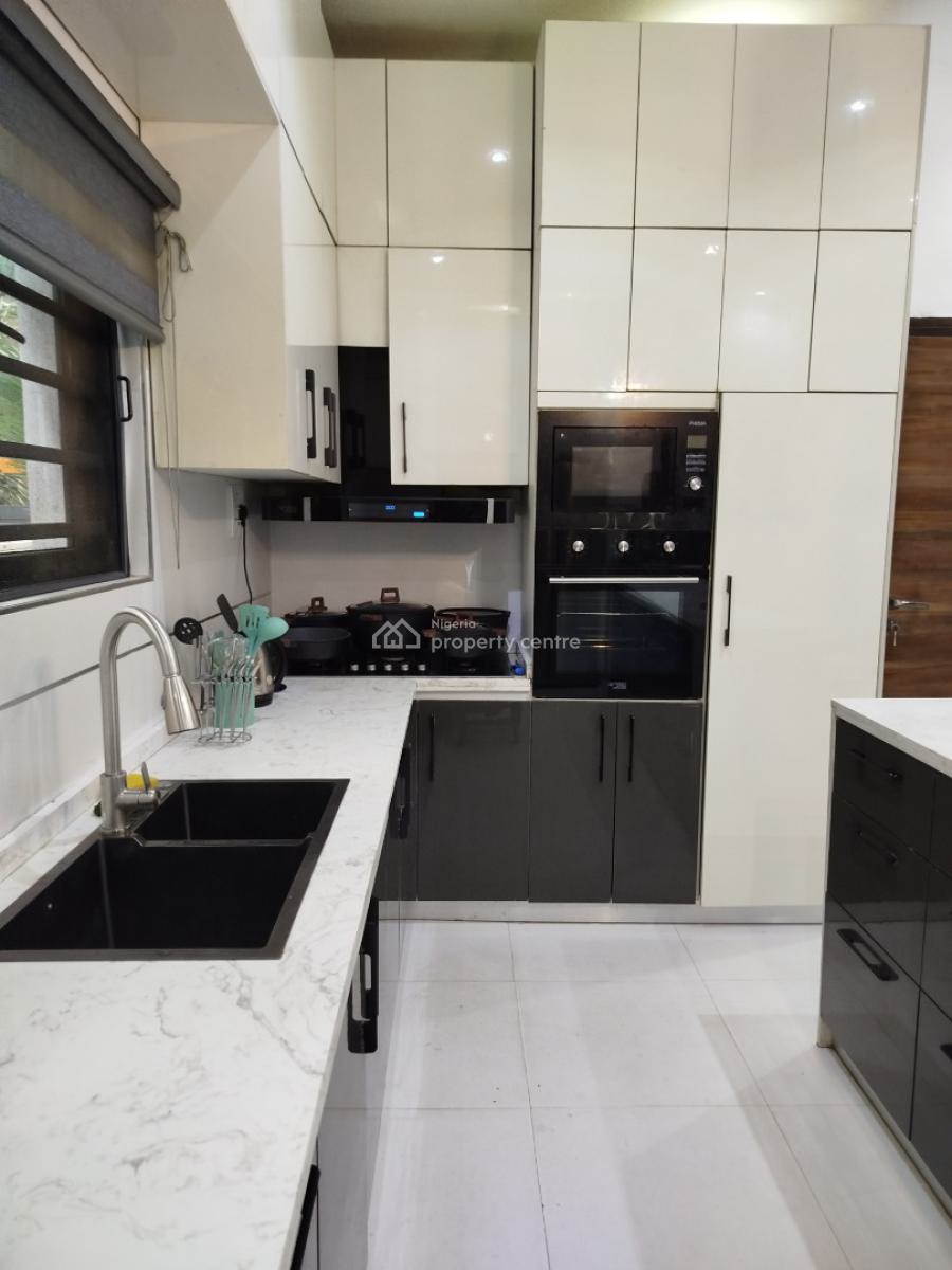 4 Bedroom Self Compound with Ps5, Off Isaac John Street, Ikeja Gra, Ikeja, Lagos, Flat / Apartment Short Let