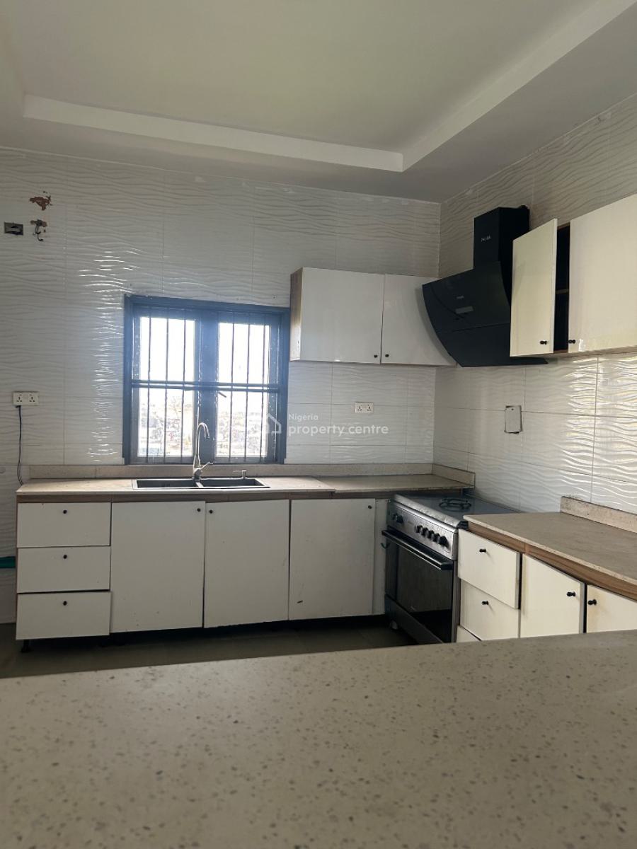 Luxury 2bedrooms Flat, 35, Legacy Boulevard Street, Ocean Bay Estate, Lafiaji, Lekki, Lagos, Flat / Apartment for Sale