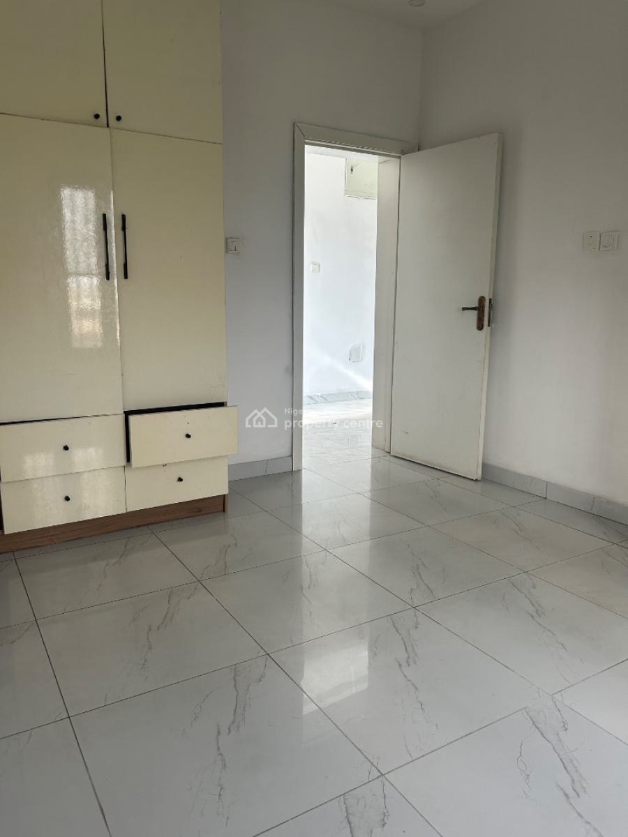 Luxury 2bedrooms Flat, 35, Legacy Boulevard Street, Ocean Bay Estate, Lafiaji, Lekki, Lagos, Flat / Apartment for Sale