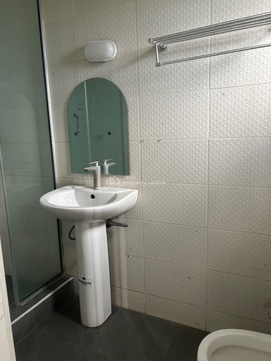 Luxury 2bedrooms Flat, 35, Legacy Boulevard Street, Ocean Bay Estate, Lafiaji, Lekki, Lagos, Flat / Apartment for Sale