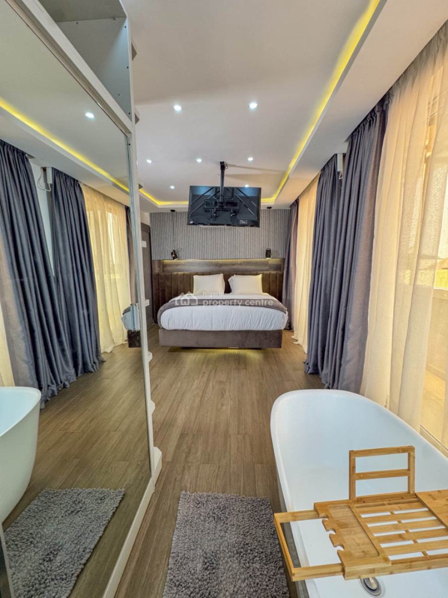 Nicely Furnished 1 Bedroom Apartment, Lekki Phase 1, Lekki, Lagos, Flat / Apartment Short Let