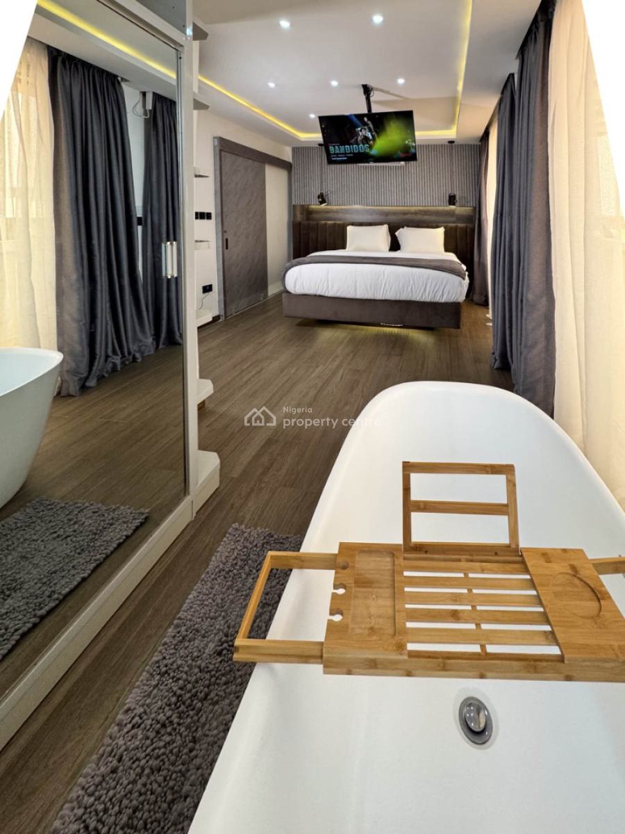 Nicely Furnished 1 Bedroom Apartment, Lekki Phase 1, Lekki, Lagos, Flat / Apartment Short Let