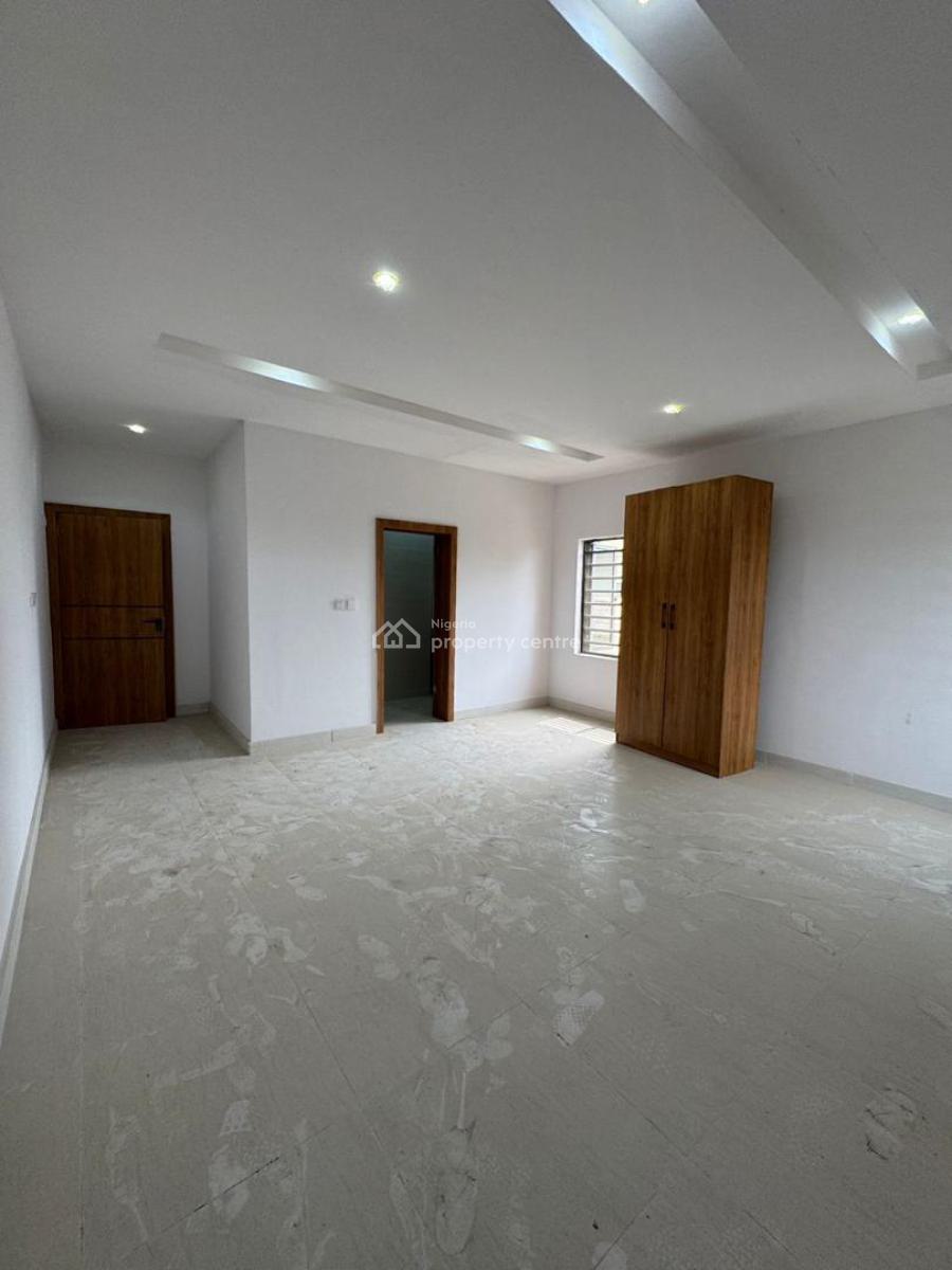 2 Bedroom Apartment, Lekki Phase 1, Lekki, Lagos, Flat / Apartment for Sale