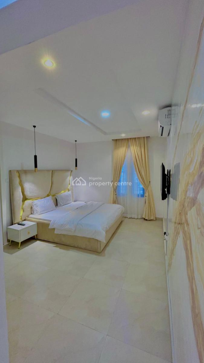 Nicely Furnished 2 Bedroom Apartment, Lekki Phase 1, Lekki, Lagos, Flat / Apartment Short Let