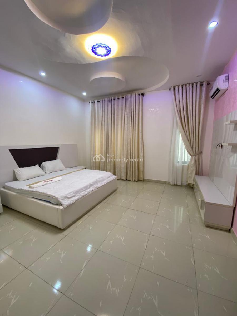 Nicely Furnished 4 Bedroom Apartment, Ikate, Lekki, Lagos, Flat / Apartment Short Let