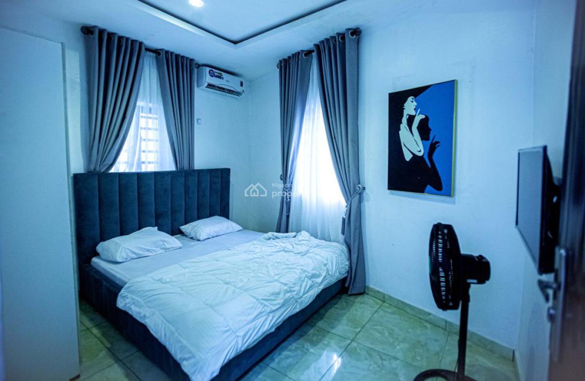 Nicely Furnished 2 Bedroom Apartment, Gbagada, Lagos, Flat / Apartment Short Let