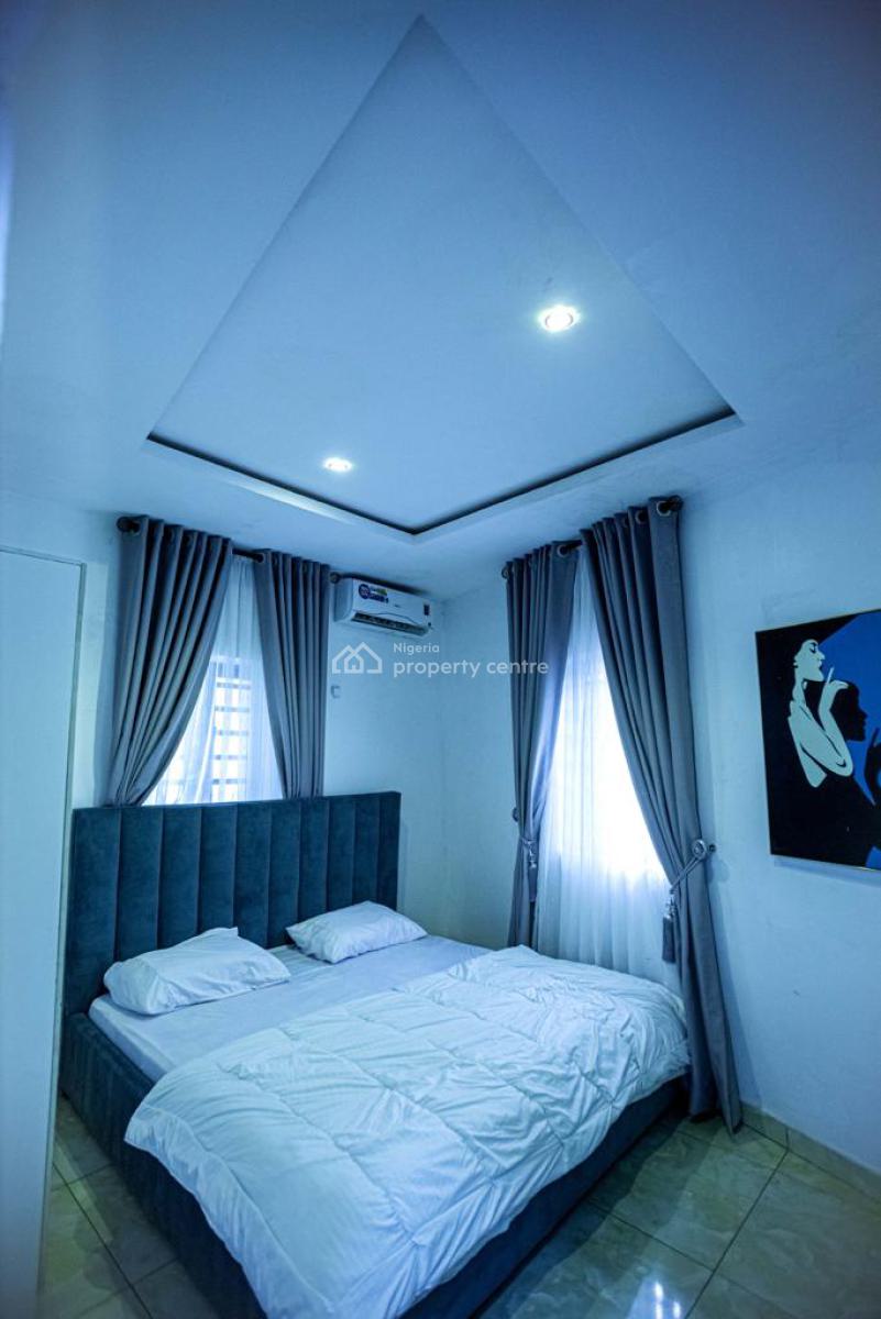 Nicely Furnished 2 Bedroom Apartment, Gbagada, Lagos, Flat / Apartment Short Let