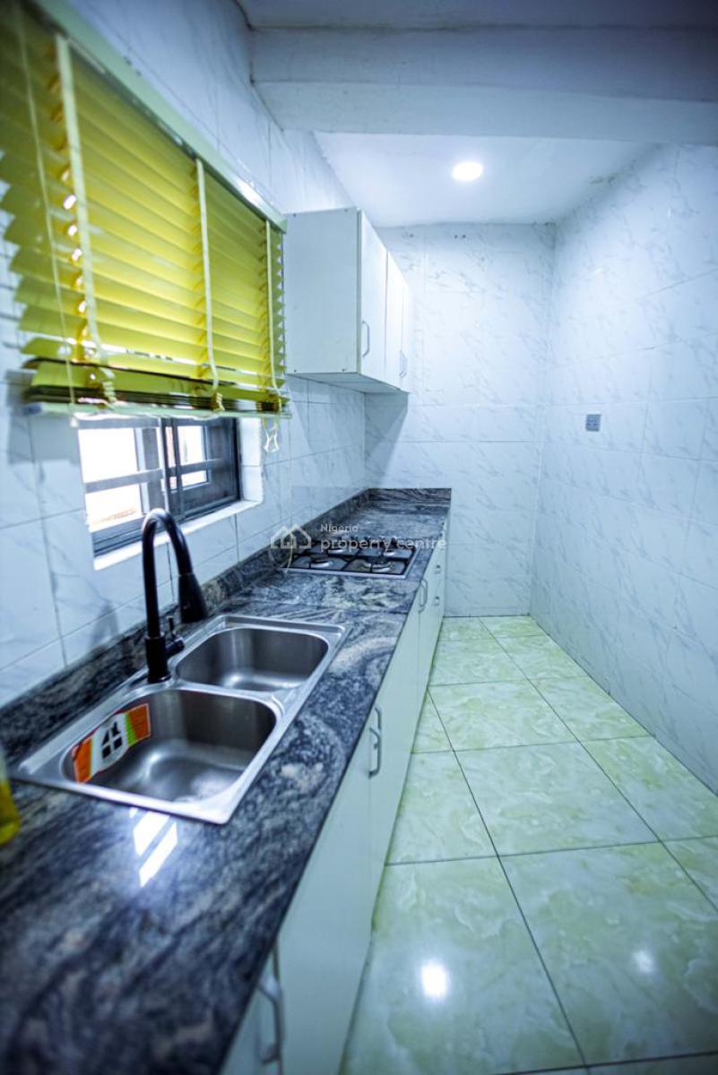 Nicely Furnished 2 Bedroom Apartment, Gbagada, Lagos, Flat / Apartment Short Let