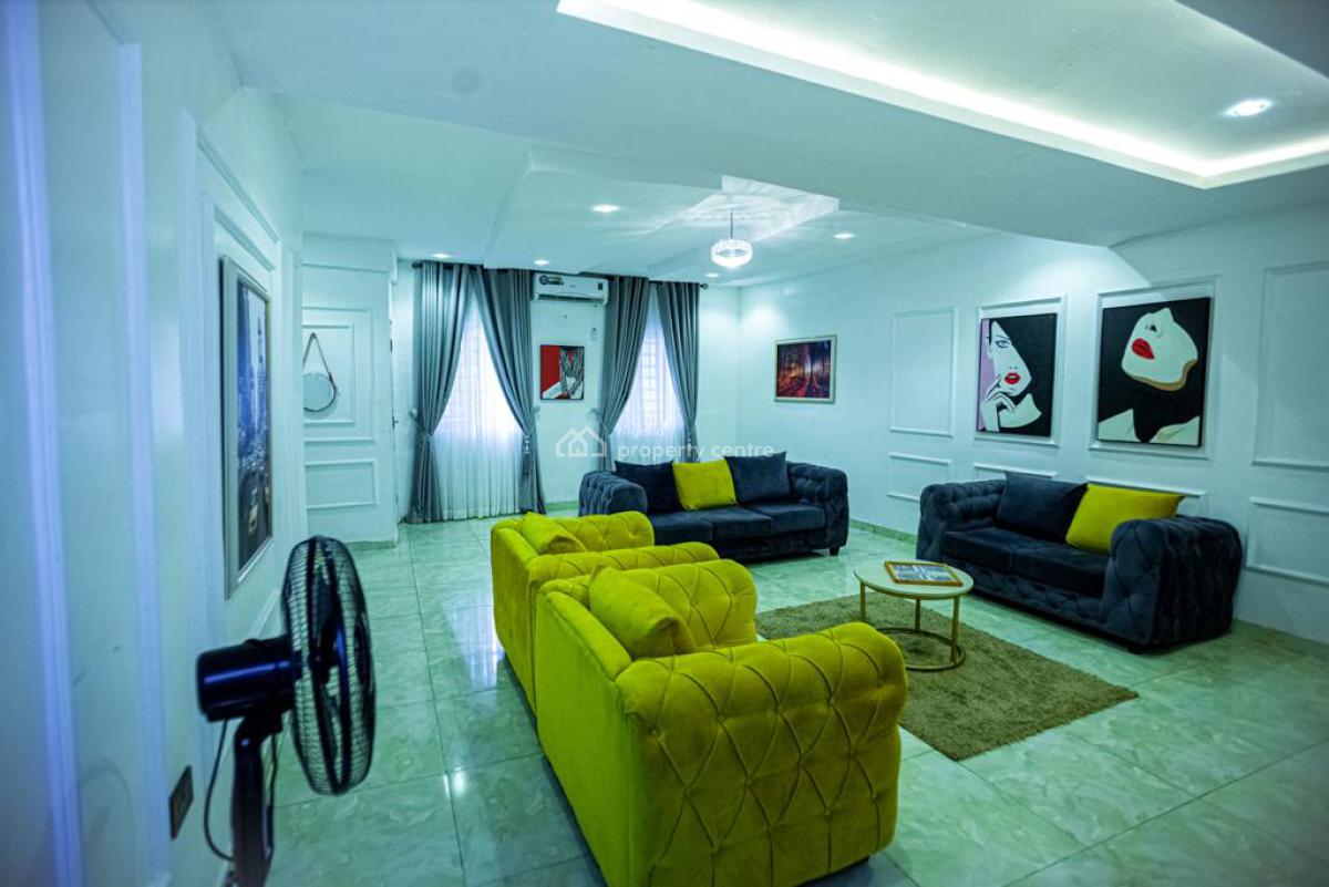 Nicely Furnished 2 Bedroom Apartment, Gbagada, Lagos, Flat / Apartment Short Let