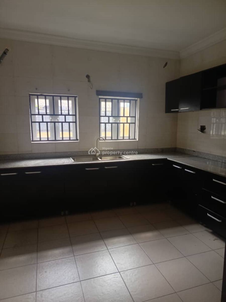 Spacious 4bedroom, Lekki Phase 1, Lekki, Lagos, Detached Duplex for Rent
