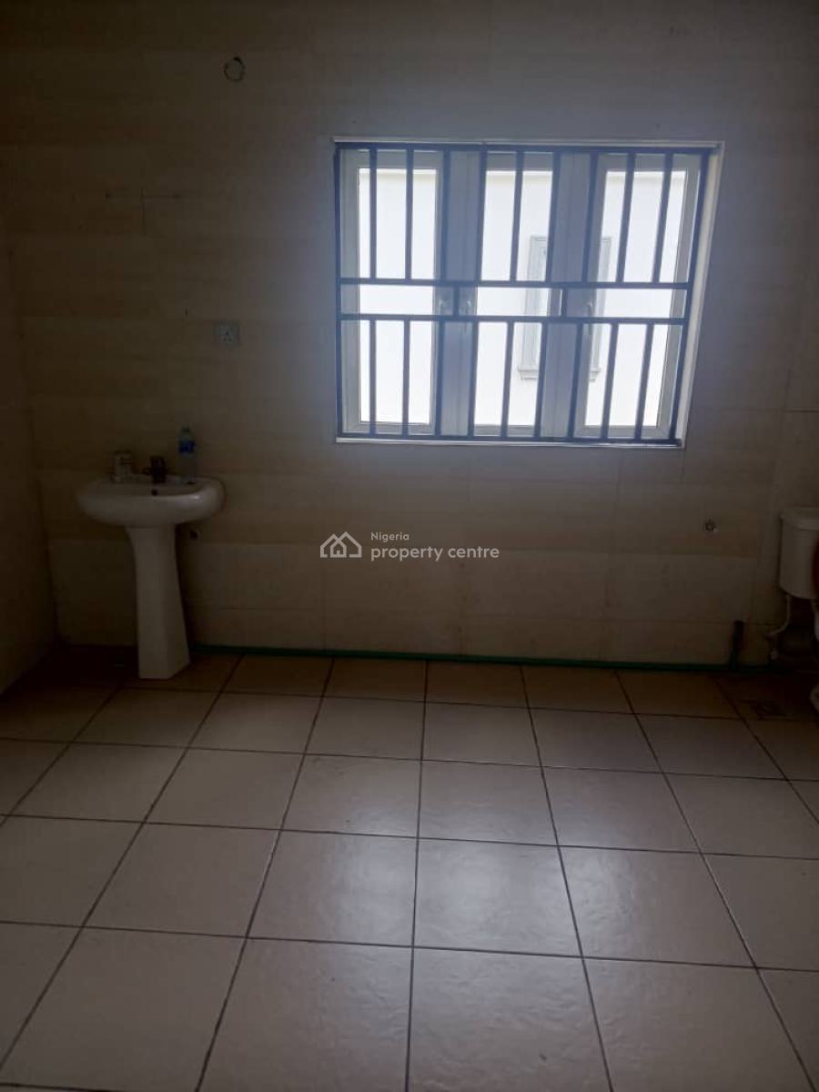 Spacious 4bedroom, Lekki Phase 1, Lekki, Lagos, Detached Duplex for Rent