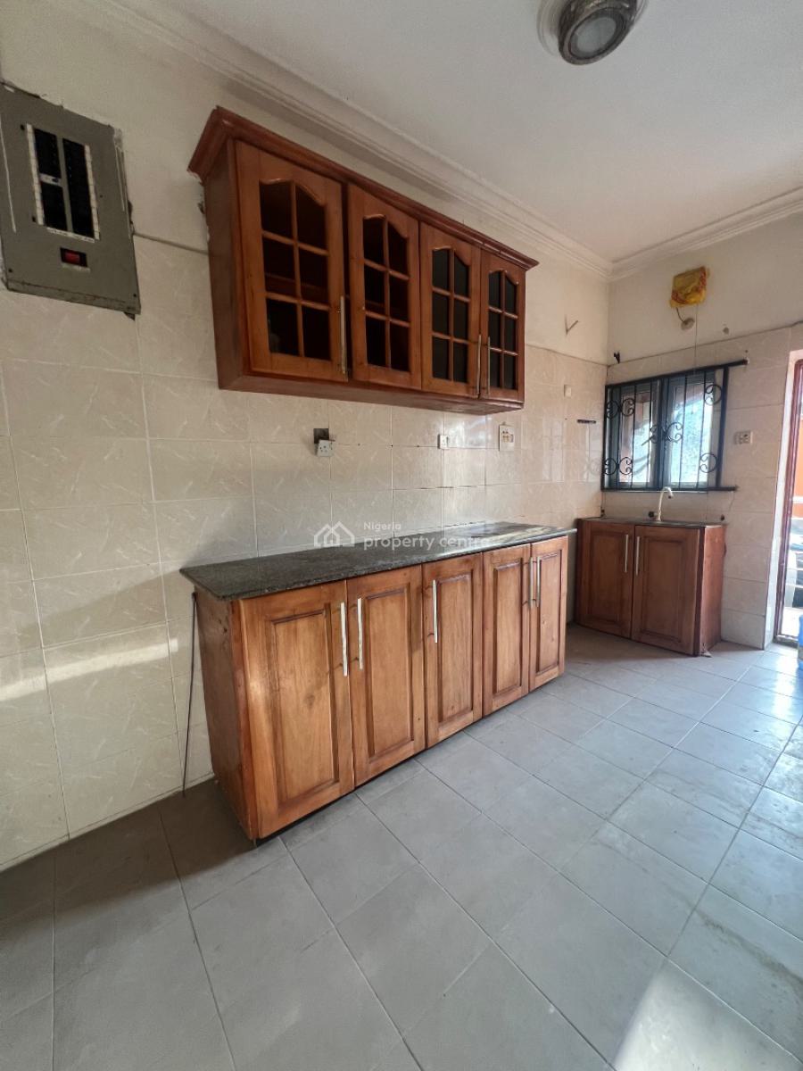 Spacious 3 Bedroom Apartment, Lbs Estate, Olokonla, Ajah, Lagos, Flat / Apartment for Rent