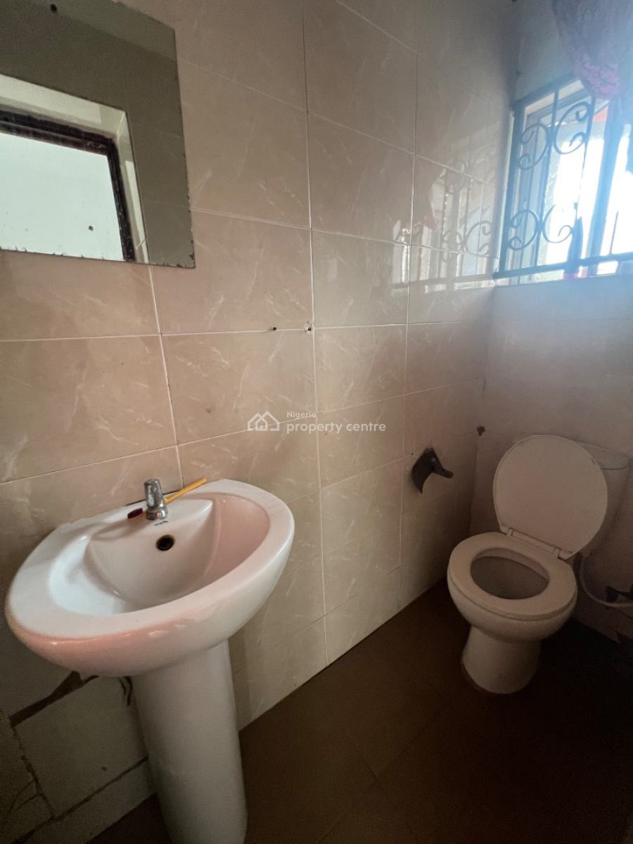 Spacious 3 Bedroom Apartment, Lbs Estate, Olokonla, Ajah, Lagos, Flat / Apartment for Rent