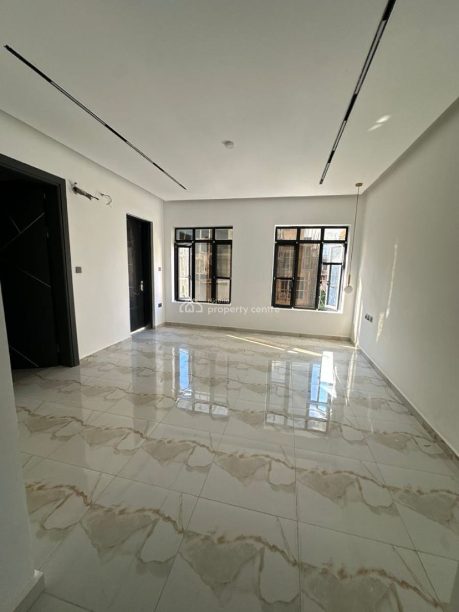 Luxurious 4 Bedrooms Terrace, Guzape District, Abuja, Terraced Duplex for Sale