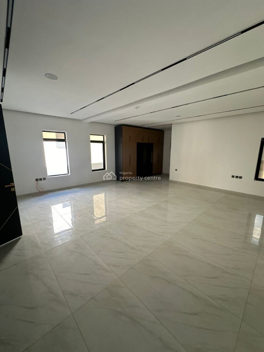 Luxurious 4 Bedrooms Terrace, Guzape District, Abuja, Terraced Duplex for Sale