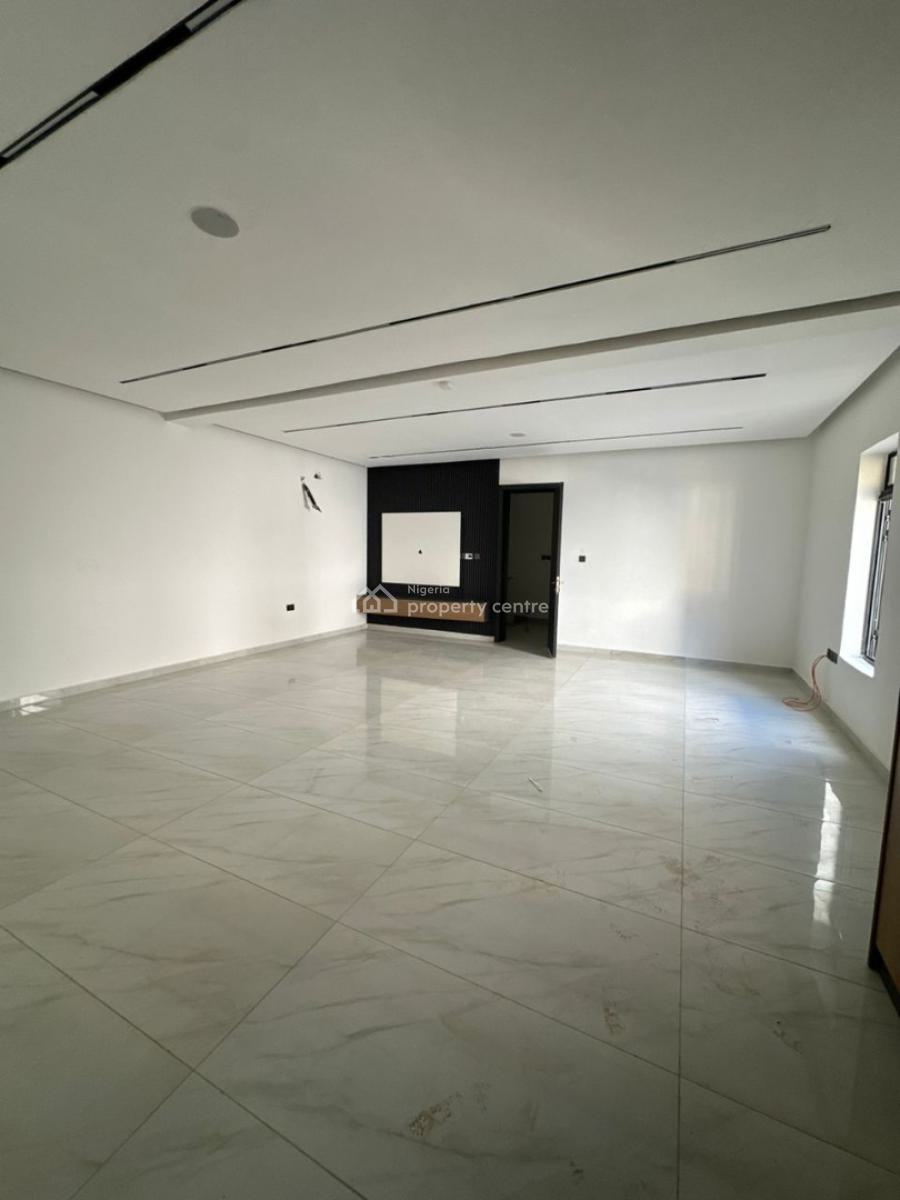 Luxurious 4 Bedrooms Terrace, Guzape District, Abuja, Terraced Duplex for Sale