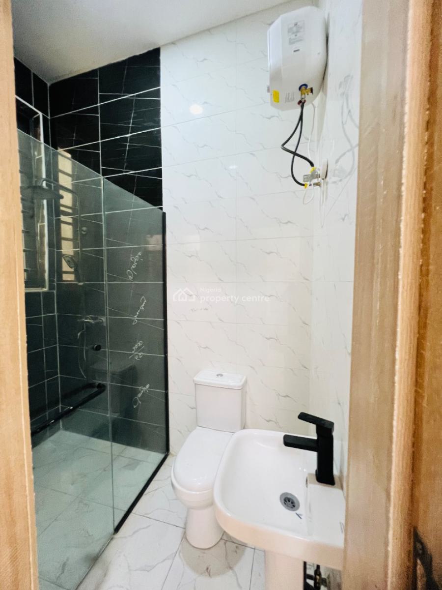 2bedroom Flat, Ologolo, Lekki, Lagos, Flat / Apartment for Sale