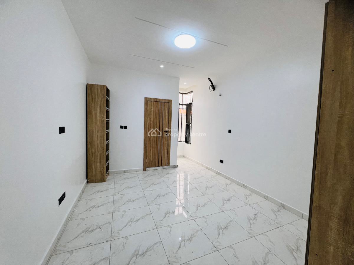 2bedroom Flat, Ologolo, Lekki, Lagos, Flat / Apartment for Sale