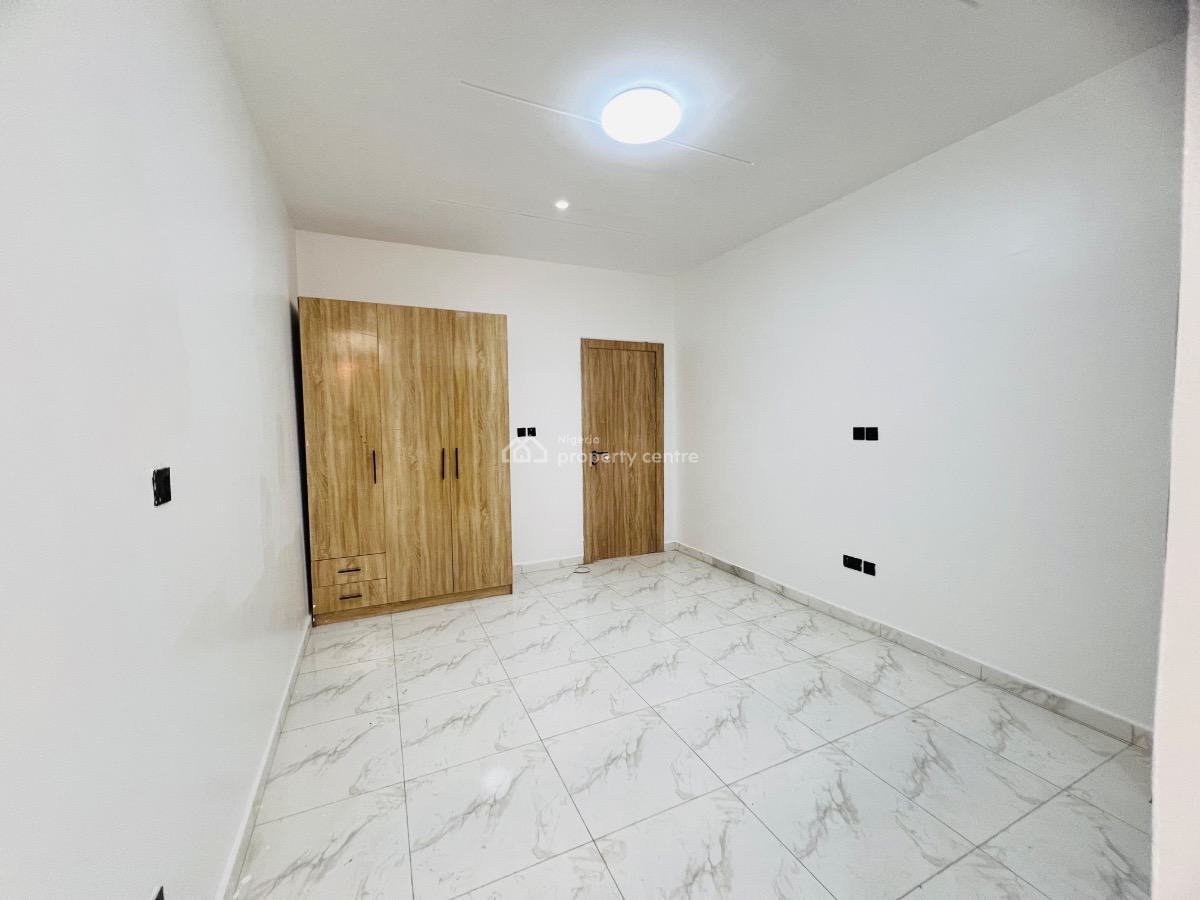 2bedroom Flat, Ologolo, Lekki, Lagos, Flat / Apartment for Sale