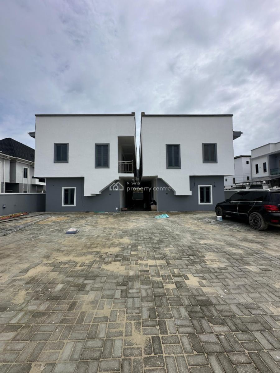 Luxurious Newly 2 Bedroom Flats Upstair, Estate Orchid Road Lekki Lagos, Lekki, Lagos, Flat / Apartment for Rent