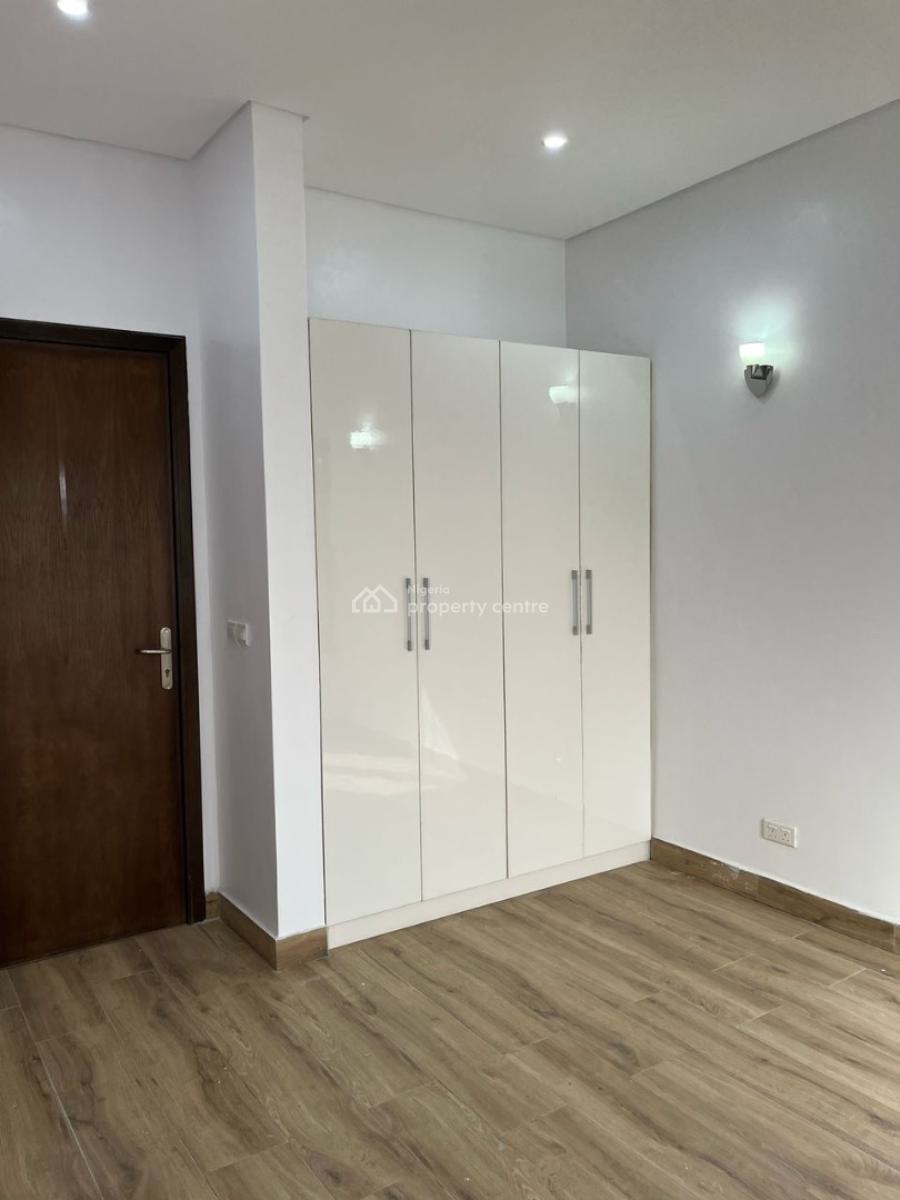 Ogudu Gra Ramat 5 Bedroom Fully Detached House with One Room Bq on 400, Ramlat, Ogudu, Lagos, Detached Duplex for Sale