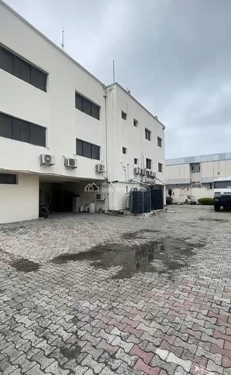 Commercial Building  Location Off Adeola Odeku, Victoria Island (vi), Lagos, Plaza / Complex / Mall for Sale