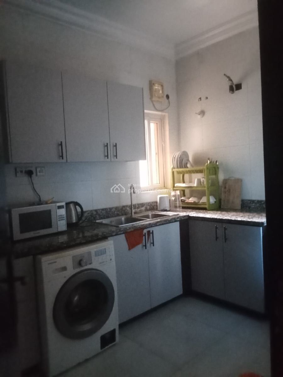 Fully Furnished and Serviced 2 Bedrooms Apartment, Lekki Phase 1, Lekki, Lagos, Flat / Apartment Short Let