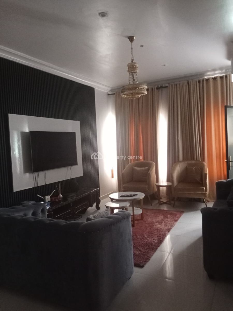 Fully Furnished and Serviced 2 Bedrooms Apartment, Lekki Phase 1, Lekki, Lagos, Flat / Apartment Short Let