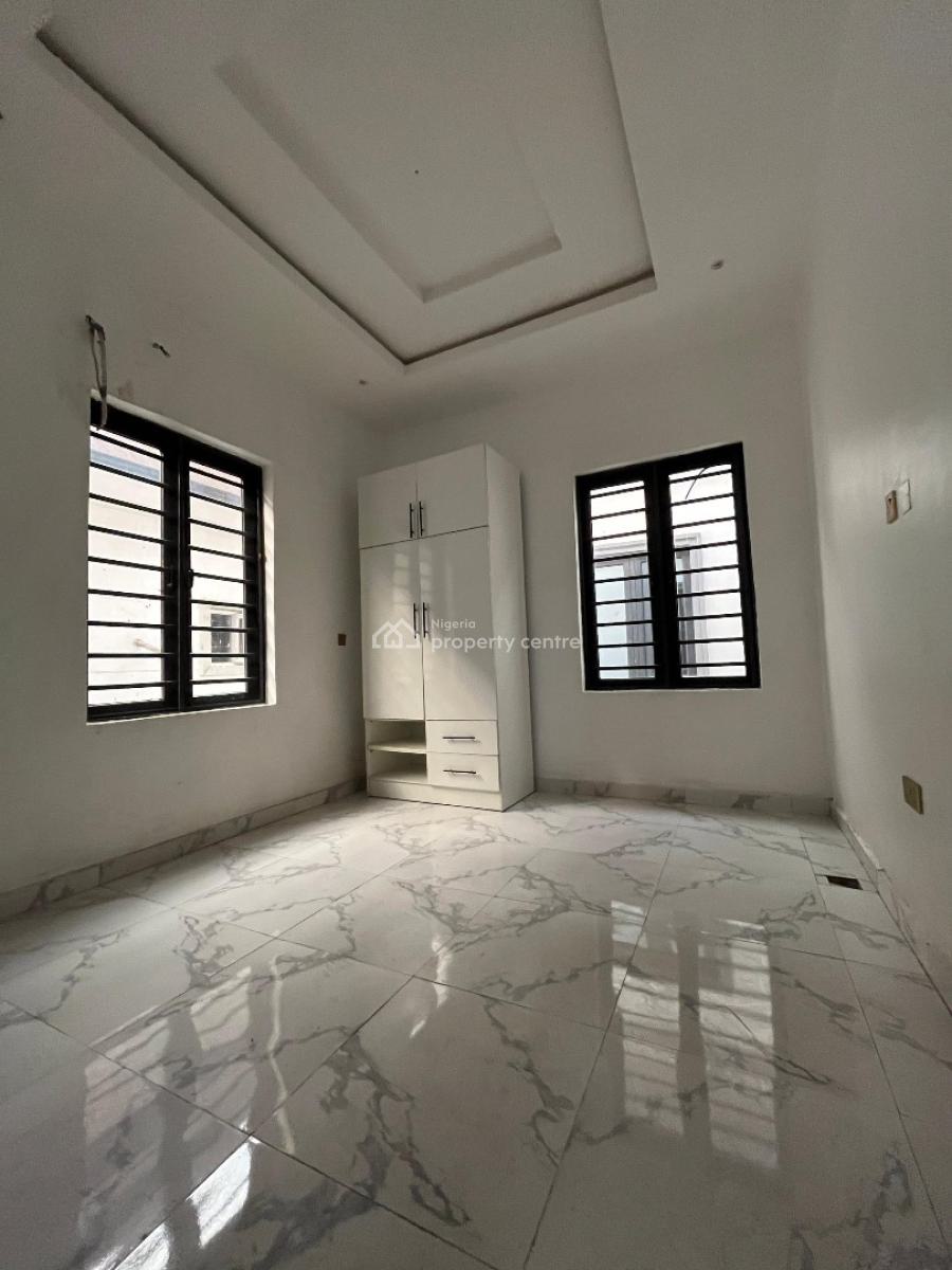 an Amazingly Built 4 Bedroom Semi Detached Duplex, Secured Estate| Amazing Town House| Ample Car Park, Gra Phase 1, Magodo, Lagos, Semi-detached Duplex for Sale