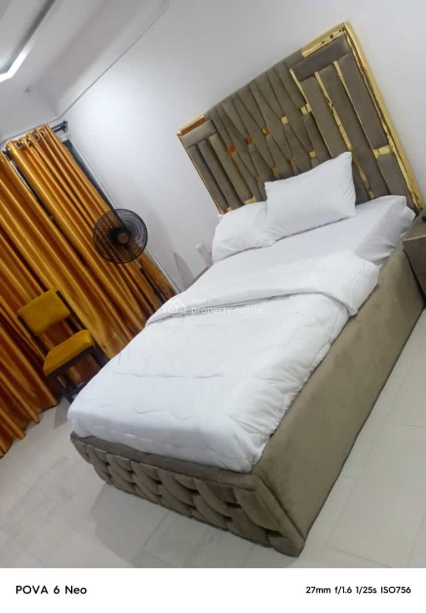 Luxury 2 Bedroom Apartment, Water View, Right, Lekki Phase 1, Lekki, Lagos, Flat / Apartment Short Let
